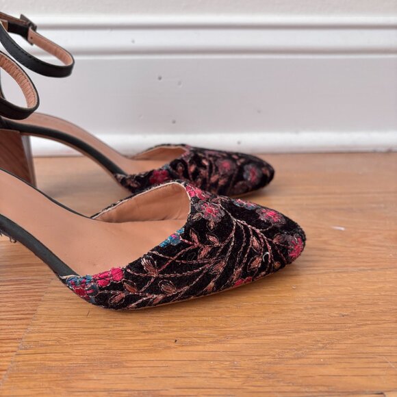Sundance Lilia Black Floral Embroidered Ankle Strap Heels - Picture 4 of 12